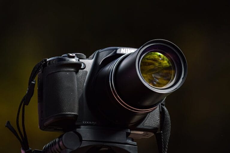 camera lens prompt reference photo